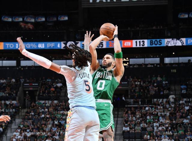 半岛体育官方地址-【观察】绿军打造三分盛世冲冠，完全体真的无解？