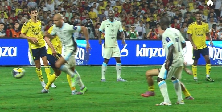 C罗犯规在先！菲利克斯破门5分钟2球，但VAR介入认定进球无效