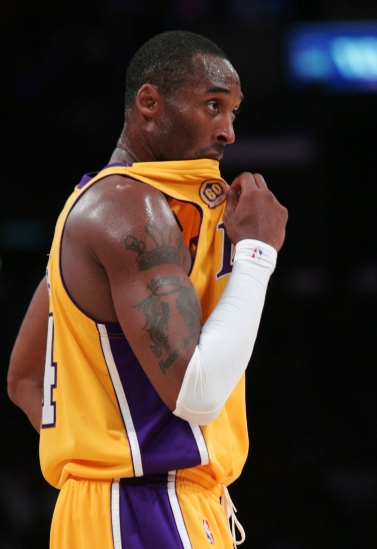 半岛体育登录入口-泰伦-卢：科比每天都想成为最棒的球员 每次来新人他都要进行单挑