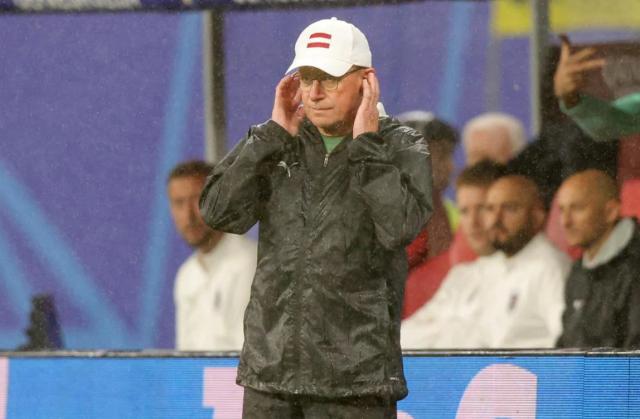 半岛体育登录入口-朗尼克：输给了班克斯，太憋屈，非常非常非常不走运