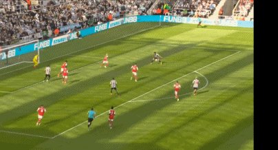 半岛体育主页-【英超】厄德高贴地斩马丁内利造乌龙 枪手2比0纽卡