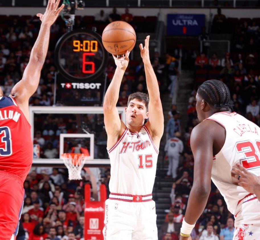 半岛体育登录入口-火箭胜灰熊，乌度卡再次变阵！首发4前锋+单中锋，奥科吉降为替补